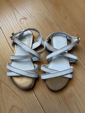 Janie and Jack White Gold Strappy Sandals Size 7 New without Tags